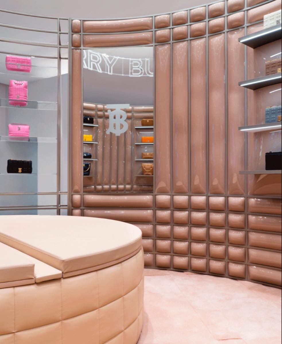 Venez découvrir en exclusivité la collection Lola aux Galeries Lafayette