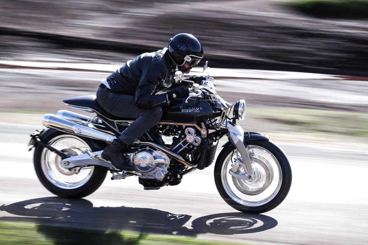 La Lawrence - La moto biplace la plus luxueuse
