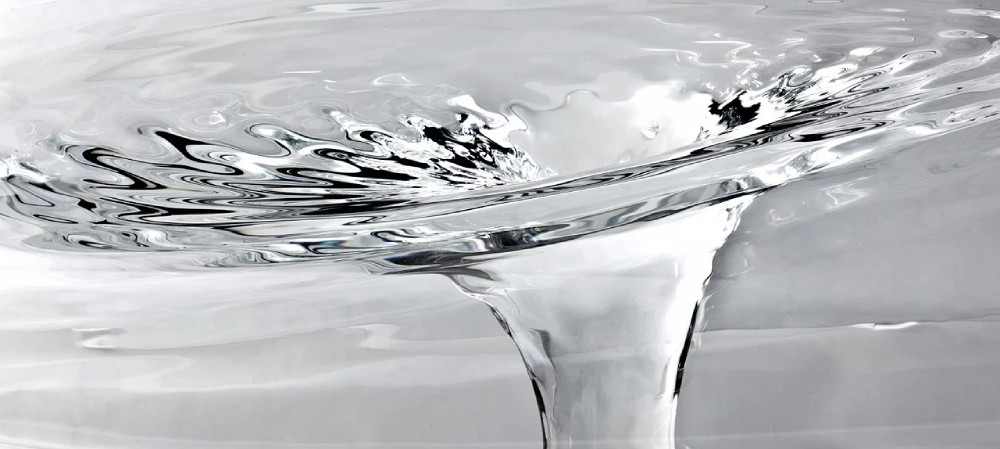 Liquid Glacial Table : la fusion de l'architecture et du design