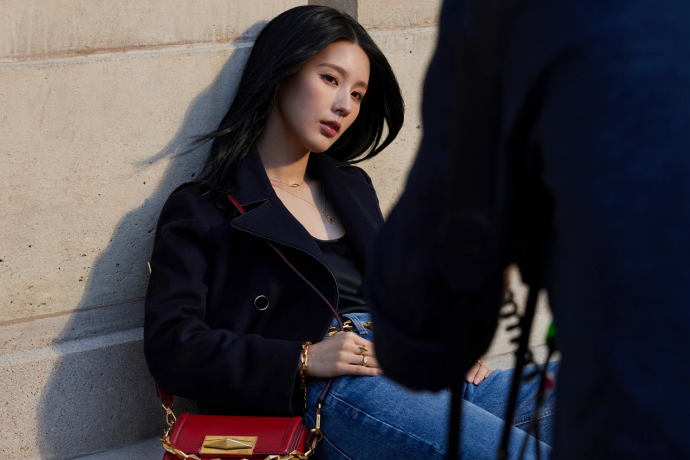 Mi-Yeon présente la famille Diamond