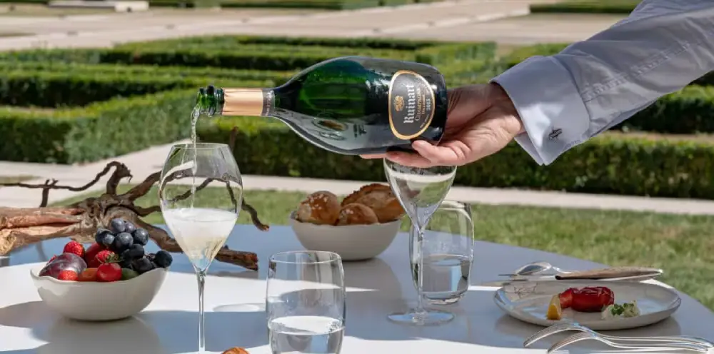 NOUVELLE CUVÉE : La Maison Ruinart lance Blanc Singulier